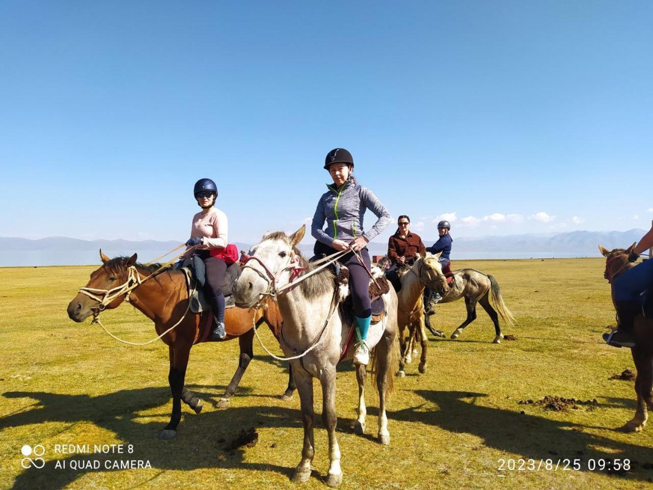 Zalkar Yurt Camp Song-Kul Exterior foto